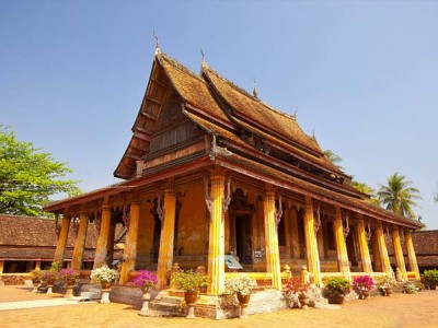 wat sisaket - vientiane tour